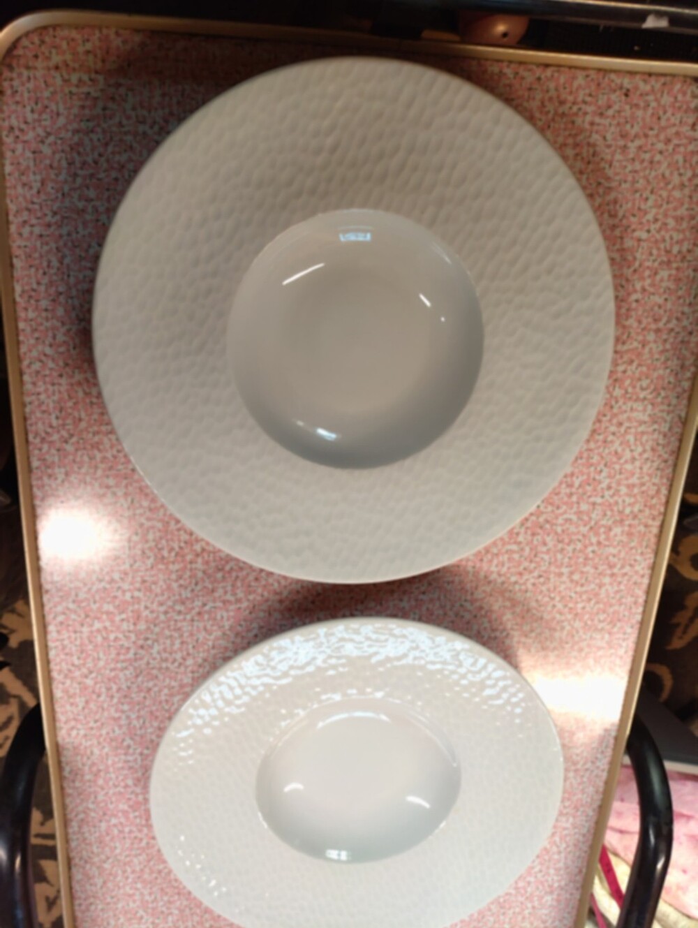 Apilco France Aqua White Hammered Porcelain Wide Rim Soup Pasta Bowls Set of 2